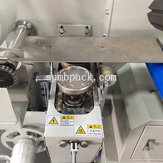 Vertical-sealing-cut